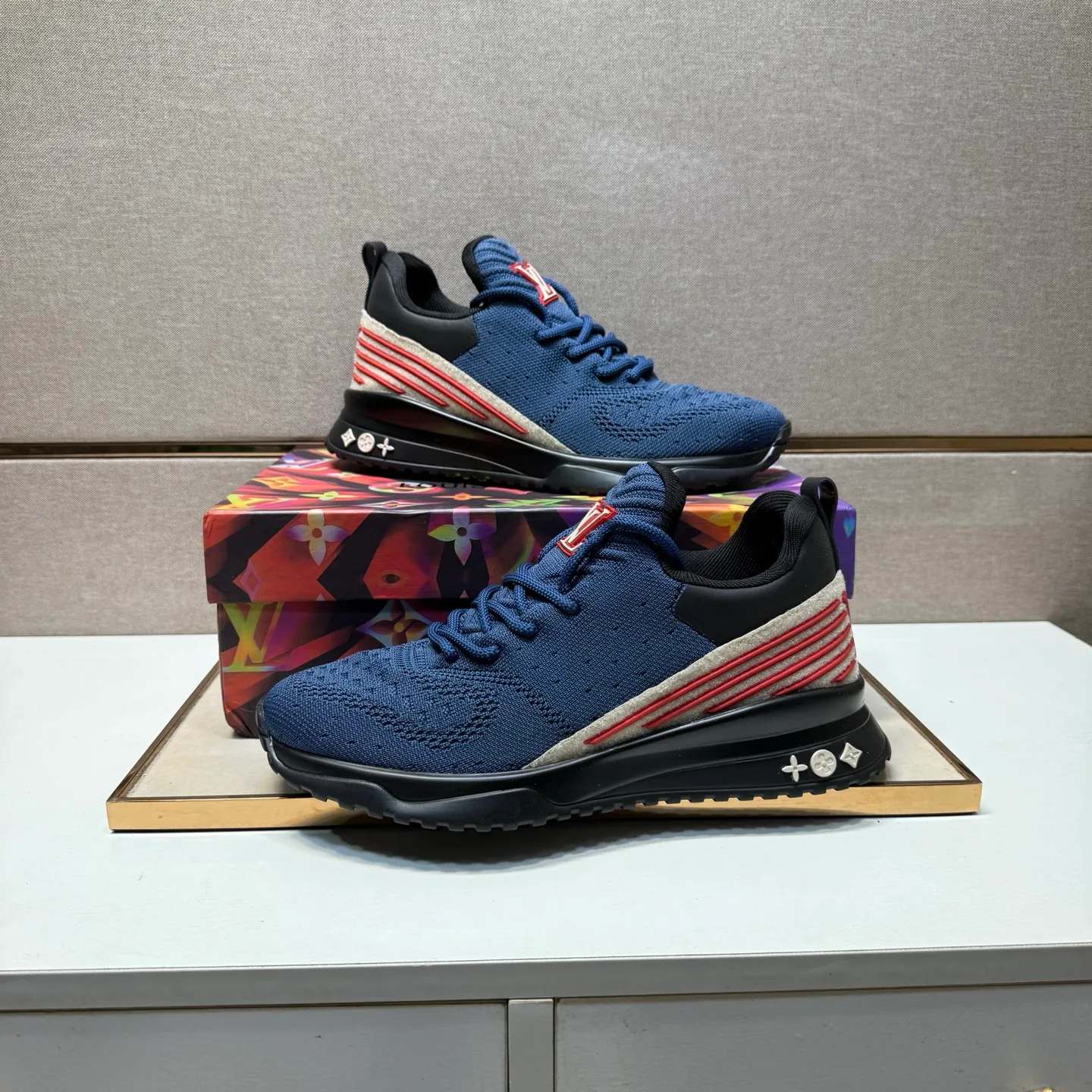 ⬛️Men's shoes 💰p480 [LV～] Men's casual shoes 2025z cabinet sales simultaneously 🔶Size: 38-44 #️⃣ 🔷7 colors🔜The upper is made of multi-material splicing➕Mesh lining, comfortable and breathable, sole: original comfortable and wear-resistant outsole, ⚠️real thing📱photographed🎬real thing is better📢📢📢